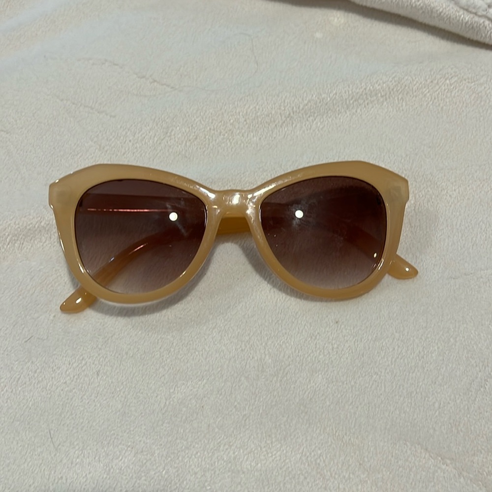 Tan Sunglasses